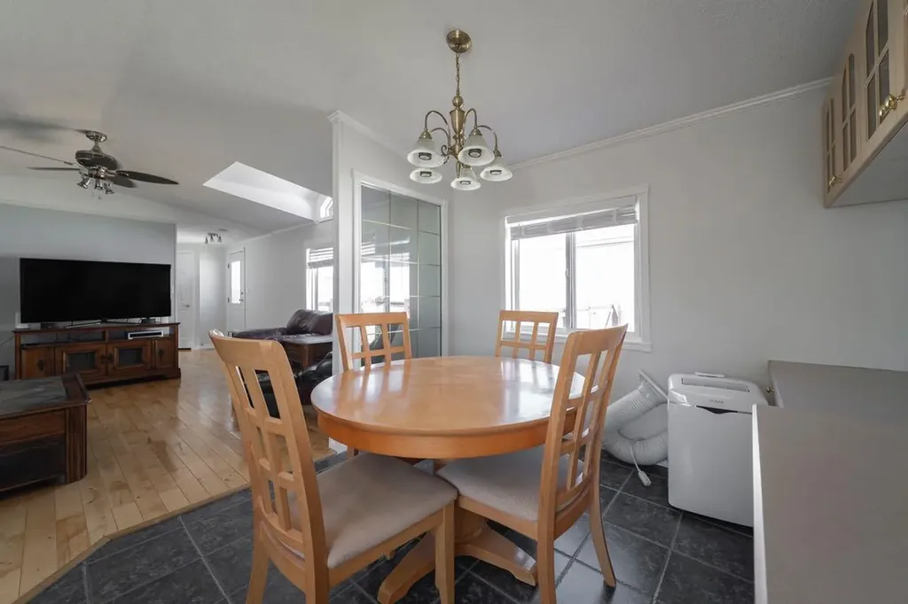 179 Grant Way Fort Mcmurray AB T9H 5J3