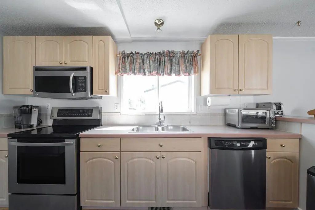 179 Grant Way Fort Mcmurray AB T9H 5J3