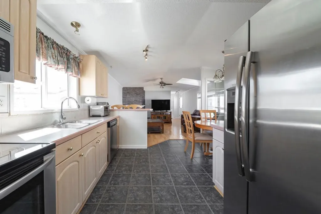 179 Grant Way Fort Mcmurray AB T9H 5J3