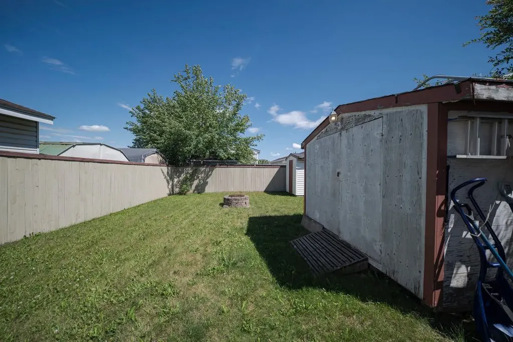 179 Grant Way Fort Mcmurray AB T9H 5J3