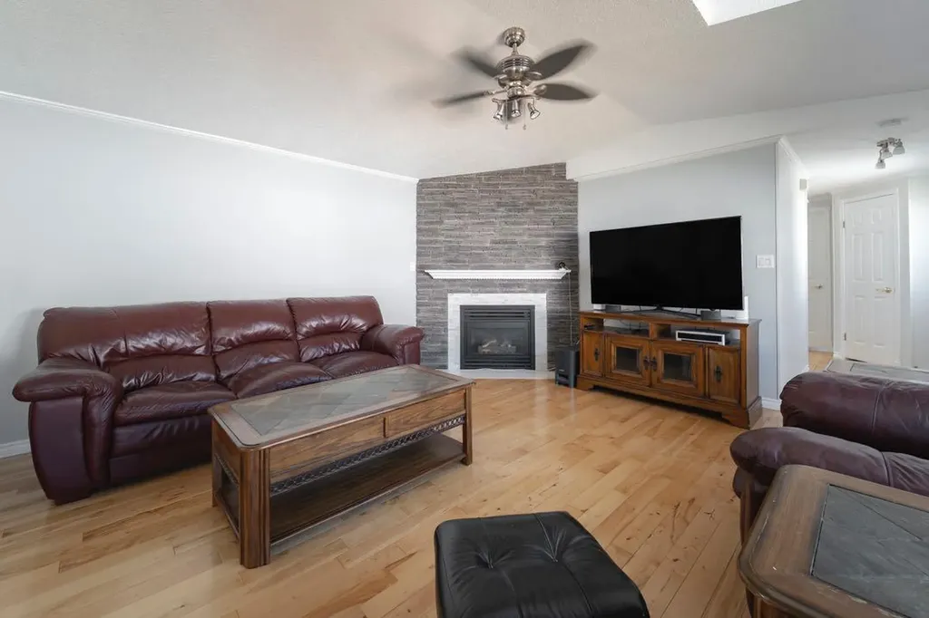 179 Grant Way Fort Mcmurray AB T9H 5J3