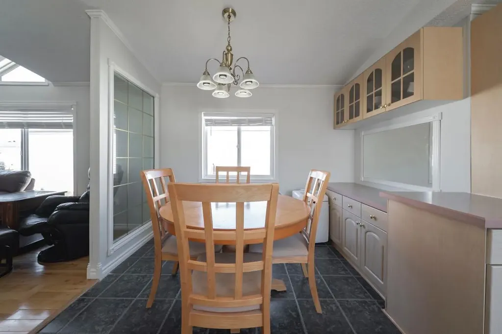 179 Grant Way Fort Mcmurray AB T9H 5J3