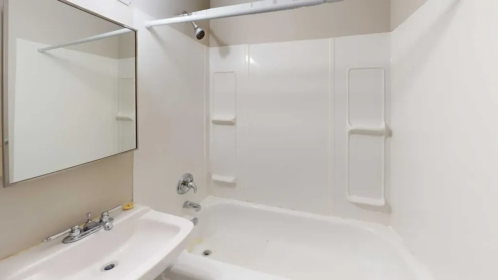9926 105 Avenue Grande Prairie AB T8V1G9