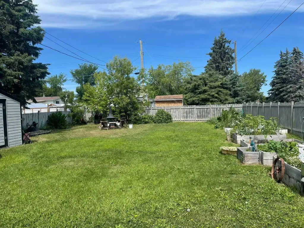 4702 48 Avenue Grimshaw AB T0H 1W0