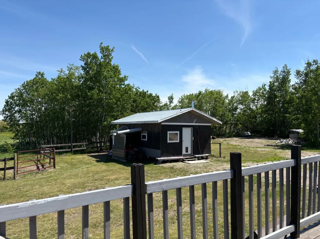 834043 120 Range Rural Clear Hills County AB T0H 0B0