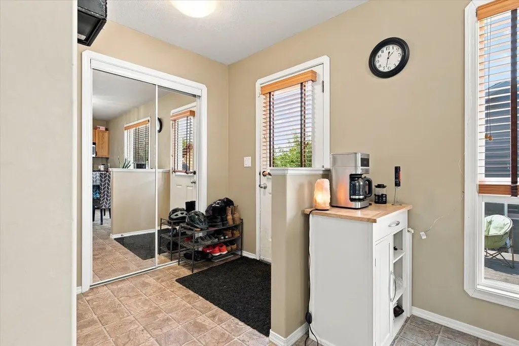 6918 88a Street Grande Prairie AB T8X0C1