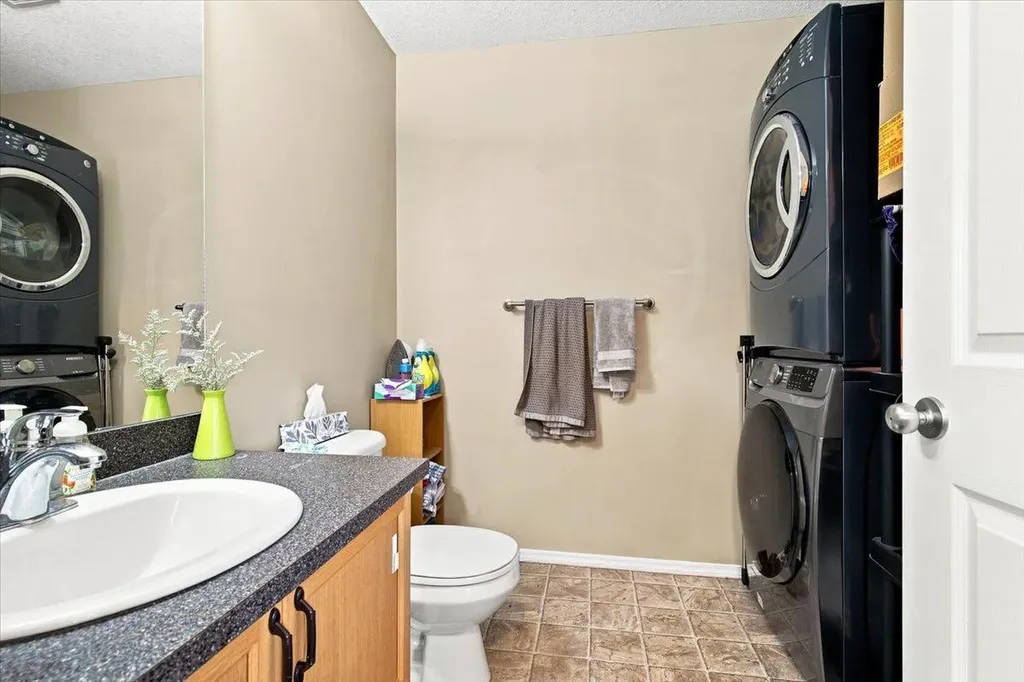 6918 88a Street Grande Prairie AB T8X0C1