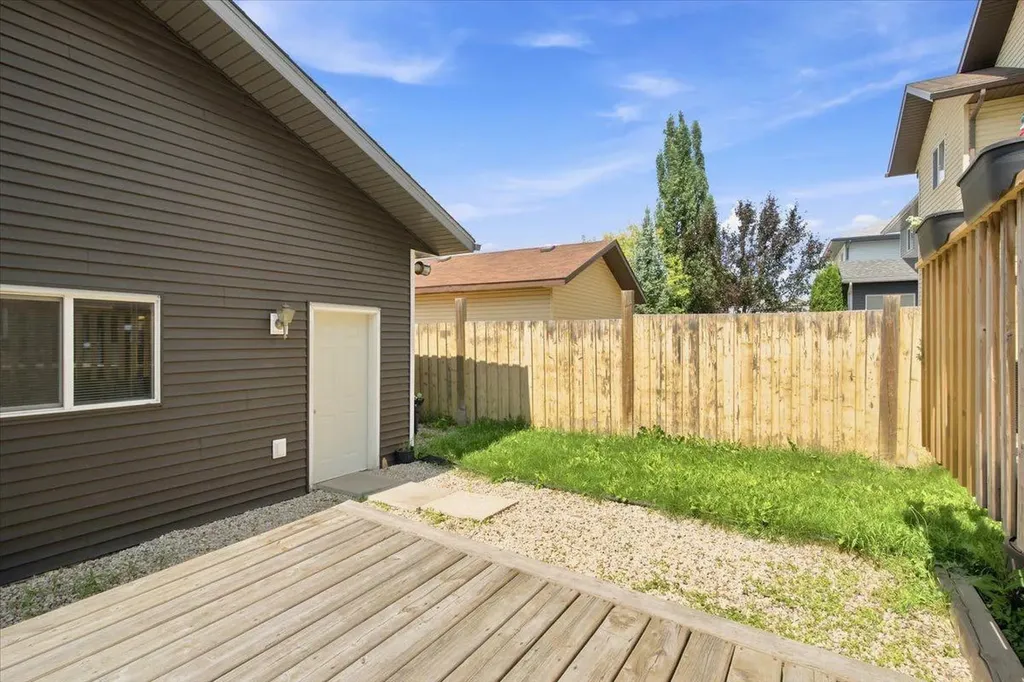 6918 88a Street Grande Prairie AB T8X0C1