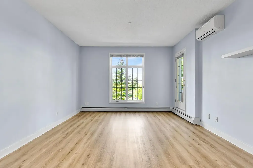 5201 Dalhousie Drive NW Calgary AB T3A 5Y7