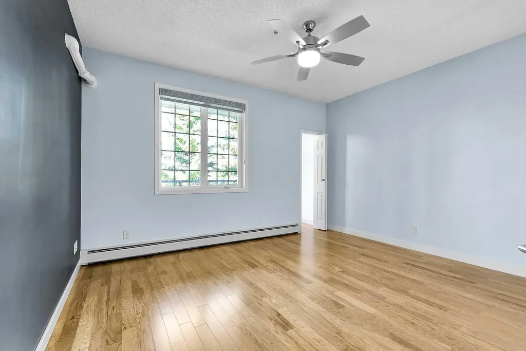 5201 Dalhousie Drive NW Calgary AB T3A 5Y7