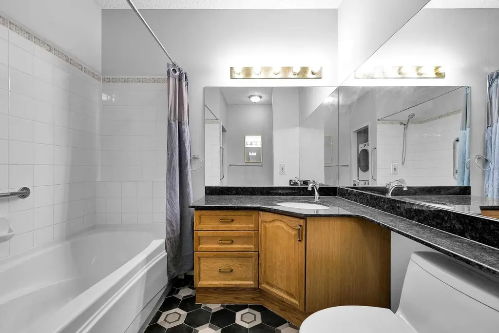 5201 Dalhousie Drive NW Calgary AB T3A 5Y7