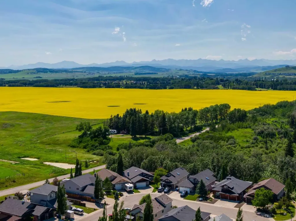 267 Willow Ridge Manor SW Diamond Valley AB T0L 0H0