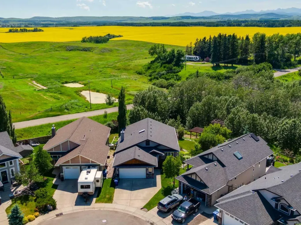 267 Willow Ridge Manor SW Diamond Valley AB T0L 0H0