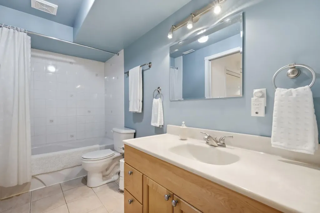 12 Valley Glen Heights NW Calgary AB T3B 5R2