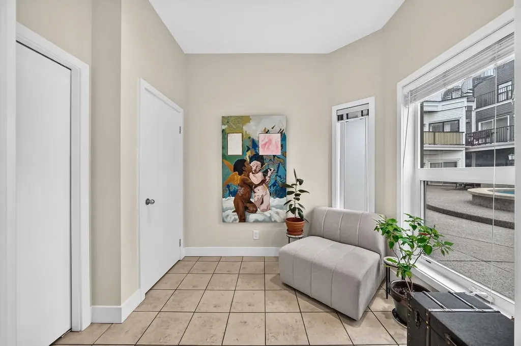 605 15 Avenue SW Calgary AB T2R 0R4