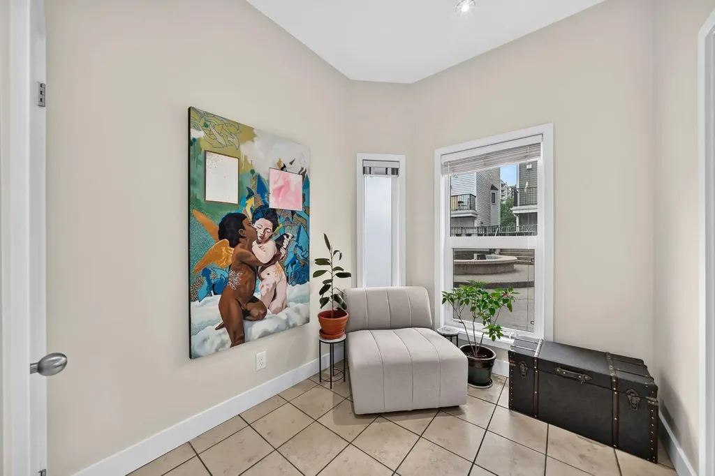 605 15 Avenue SW Calgary AB T2R 0R4