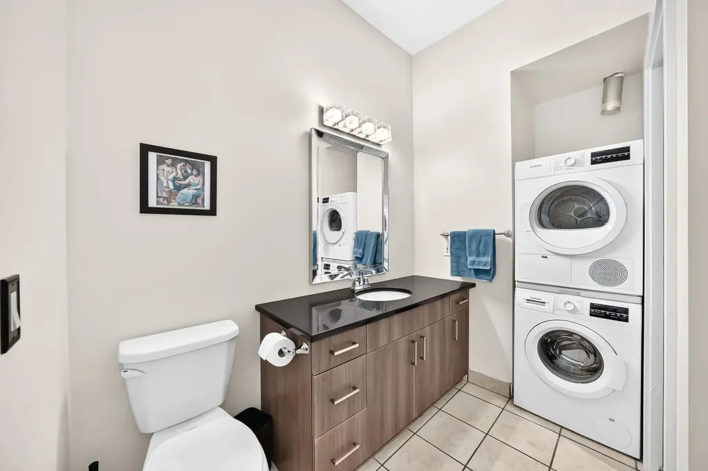605 15 Avenue SW Calgary AB T2R 0R4