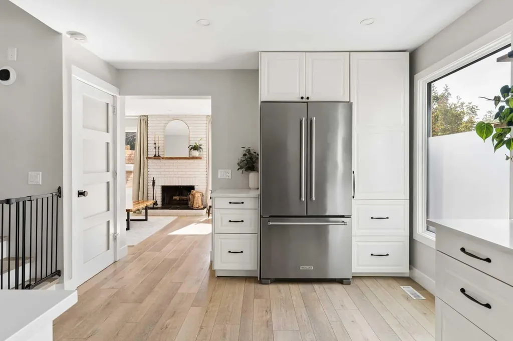 76 Ranchridge Way NW Calgary AB T3G 1Z9