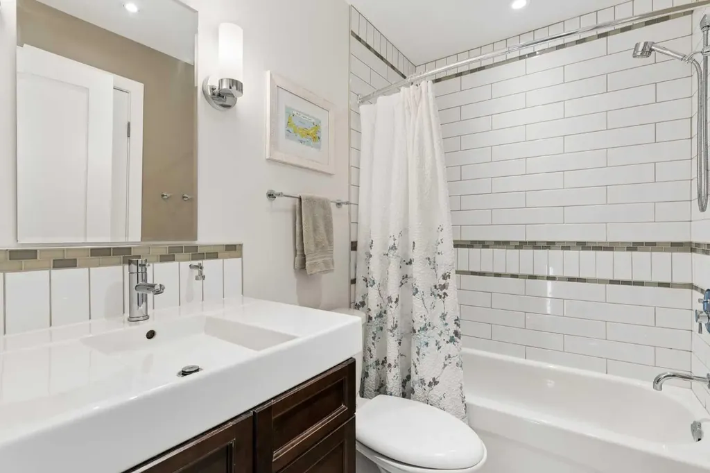 76 Ranchridge Way NW Calgary AB T3G 1Z9