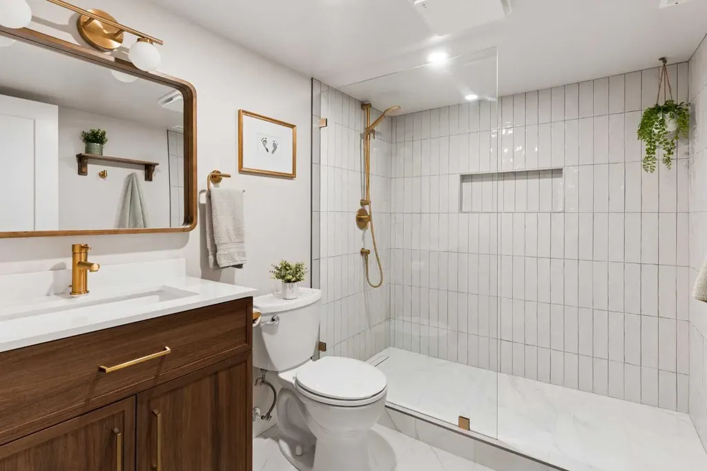 76 Ranchridge Way NW Calgary AB T3G 1Z9