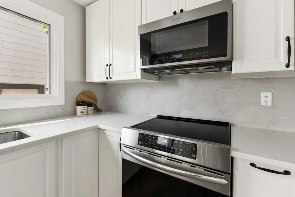 76 Ranchridge Way NW Calgary AB T3G 1Z9