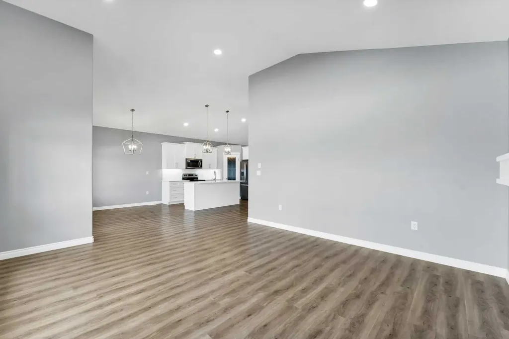 127 Hamptons Crescent SE Medicine Hat AB T1B0P4