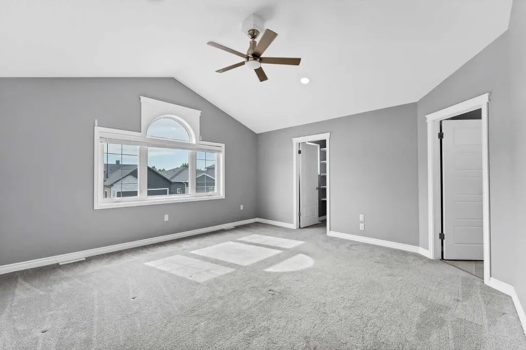 127 Hamptons Crescent SE Medicine Hat AB T1B0P4