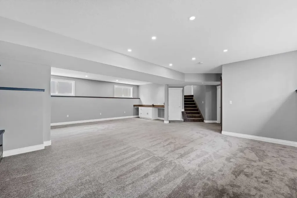 127 Hamptons Crescent SE Medicine Hat AB T1B0P4