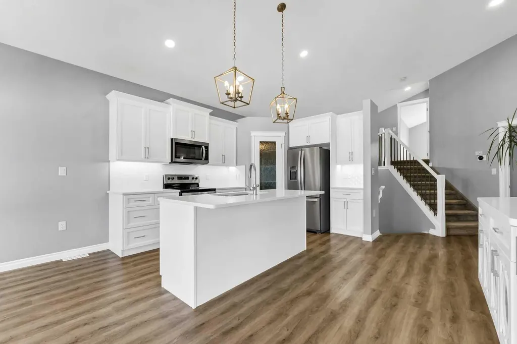 127 Hamptons Crescent SE Medicine Hat AB T1B0P4