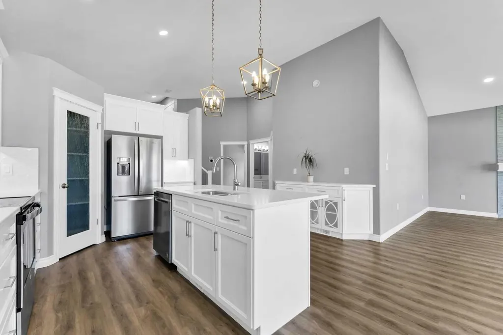 127 Hamptons Crescent SE Medicine Hat AB T1B0P4