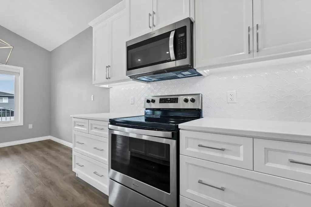 127 Hamptons Crescent SE Medicine Hat AB T1B0P4