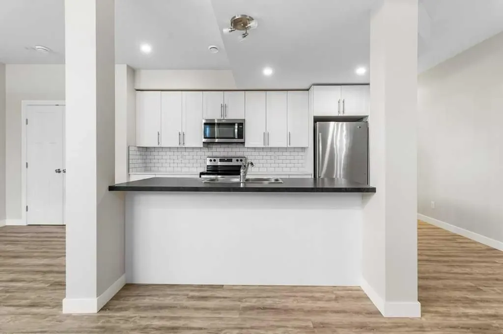 3902 46 Street Red Deer AB T4N 1M1