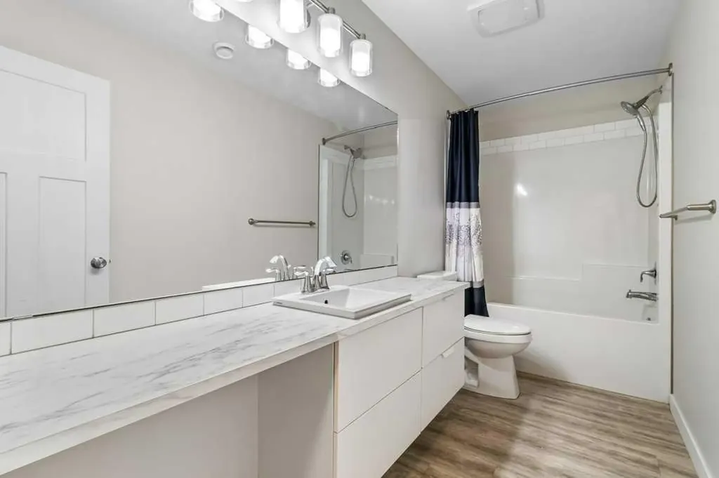 3902 46 Street Red Deer AB T4N 1M1