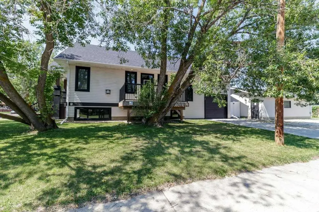 3902 46 Street Red Deer AB T4N 1M1