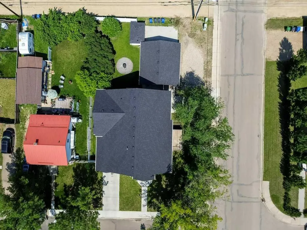 3902 46 Street Red Deer AB T4N 1M1