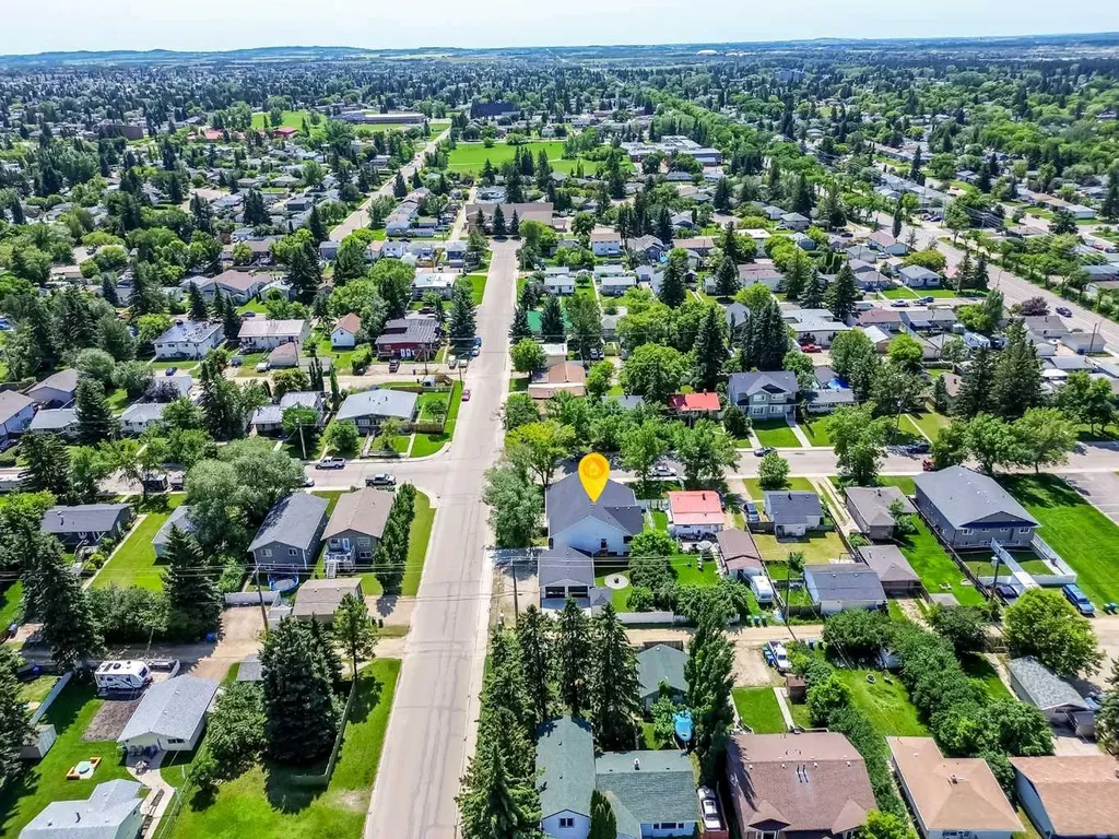 3902 46 Street Red Deer AB T4N 1M1