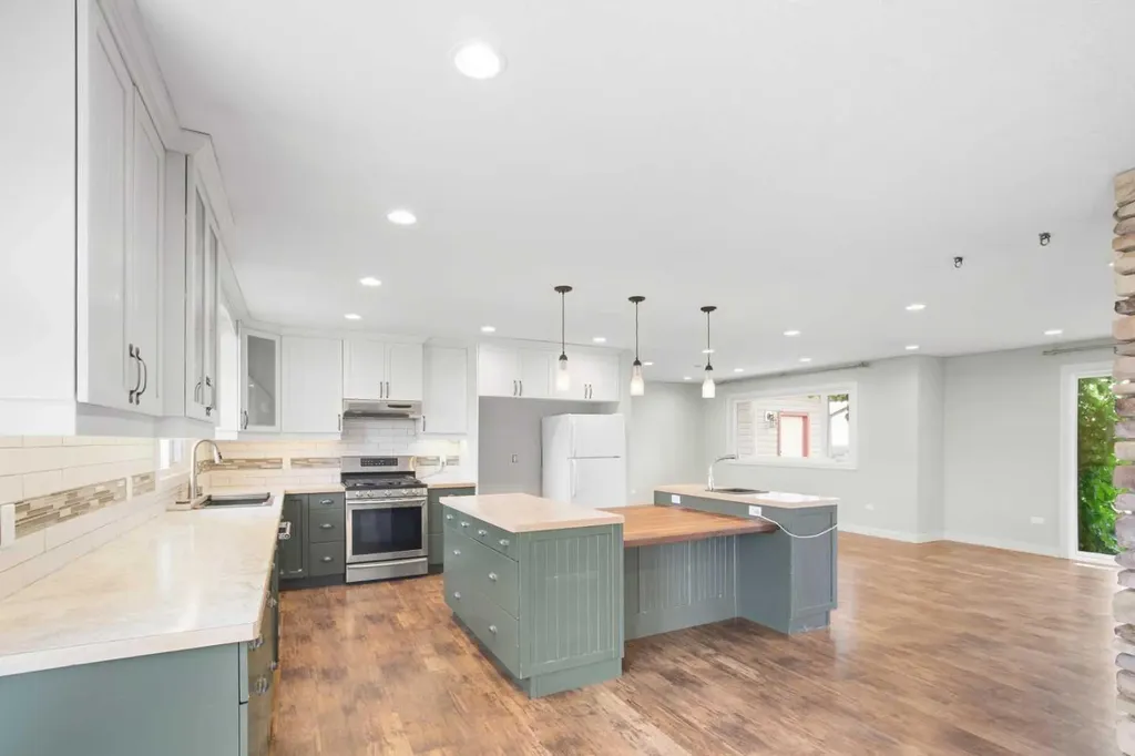 72077 Twp Road 714a Dimsdale AB T8W 5J7