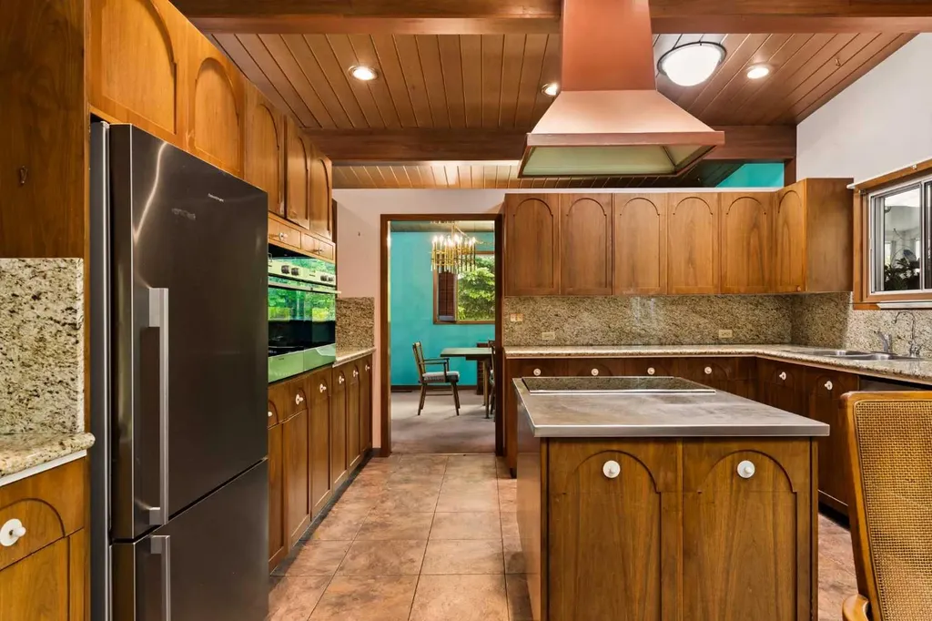 53 Massey Place SW Calgary AB T2V 2G6