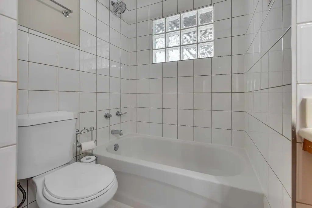 3324 Morley Crescent NW Calgary AB T2M 4K9