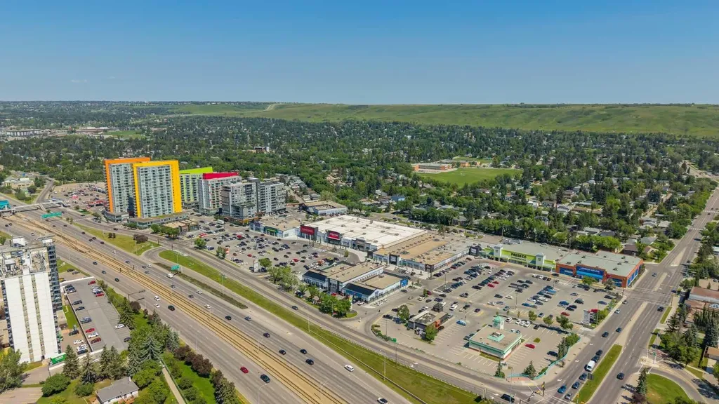 3324 Morley Crescent NW Calgary AB T2M 4K9