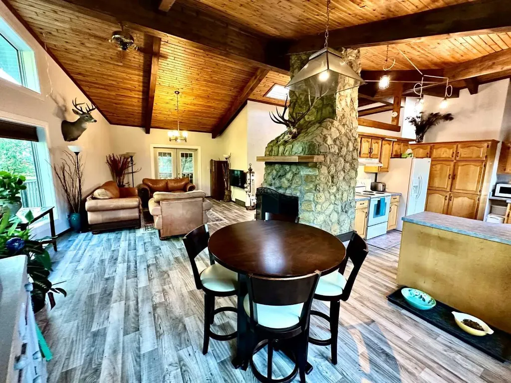 207 Moon River Drive Moon River Estates AB T0L0Z0