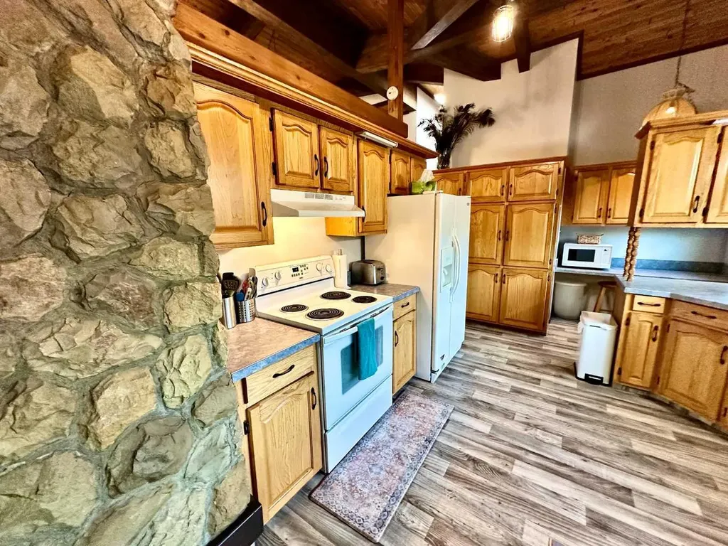 207 Moon River Drive Moon River Estates AB T0L0Z0