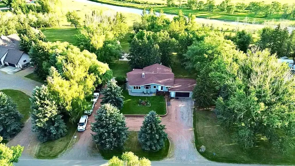 207 Moon River Drive Monarch AB T0L0Z0