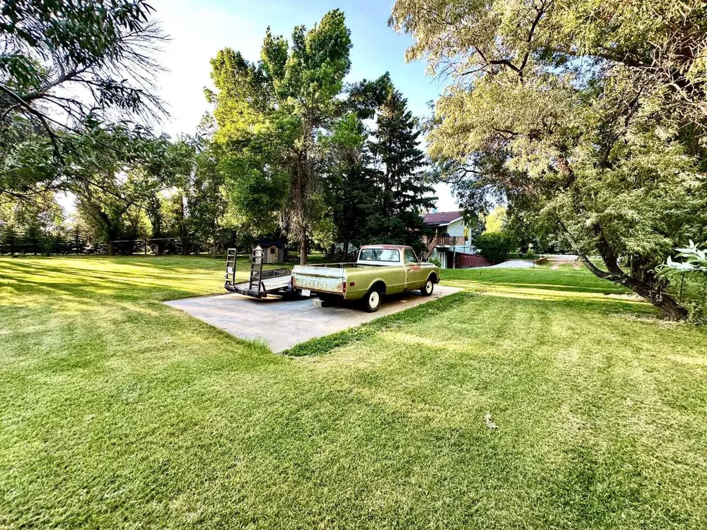 207 Moon River Drive Monarch AB T0L0Z0