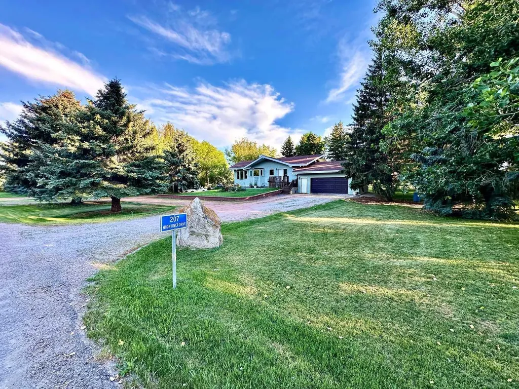 207 Moon River Drive Monarch AB T0L0Z0