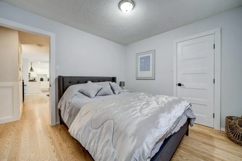 13521 15 Avenue Blairmore AB T0K 0E0