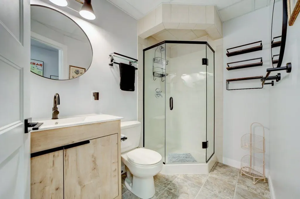 13521 15 Avenue Blairmore AB T0K 0E0