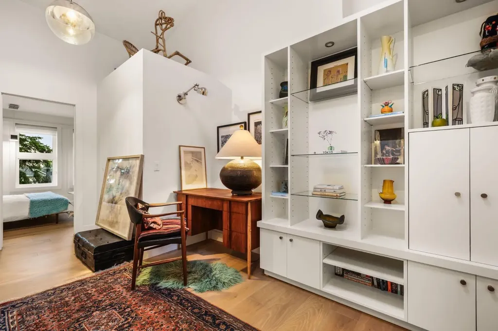 1936 30 Avenue SW Calgary AB T2T1P9