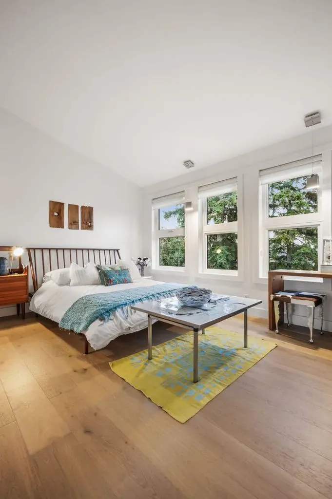 1936 30 Avenue SW Calgary AB T2T1P9