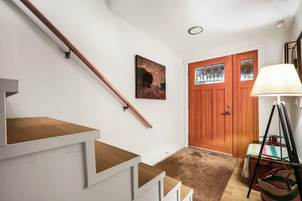 1936 30 Avenue SW Calgary AB T2T1P9
